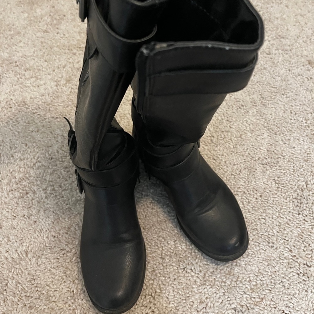 Black riding boots
